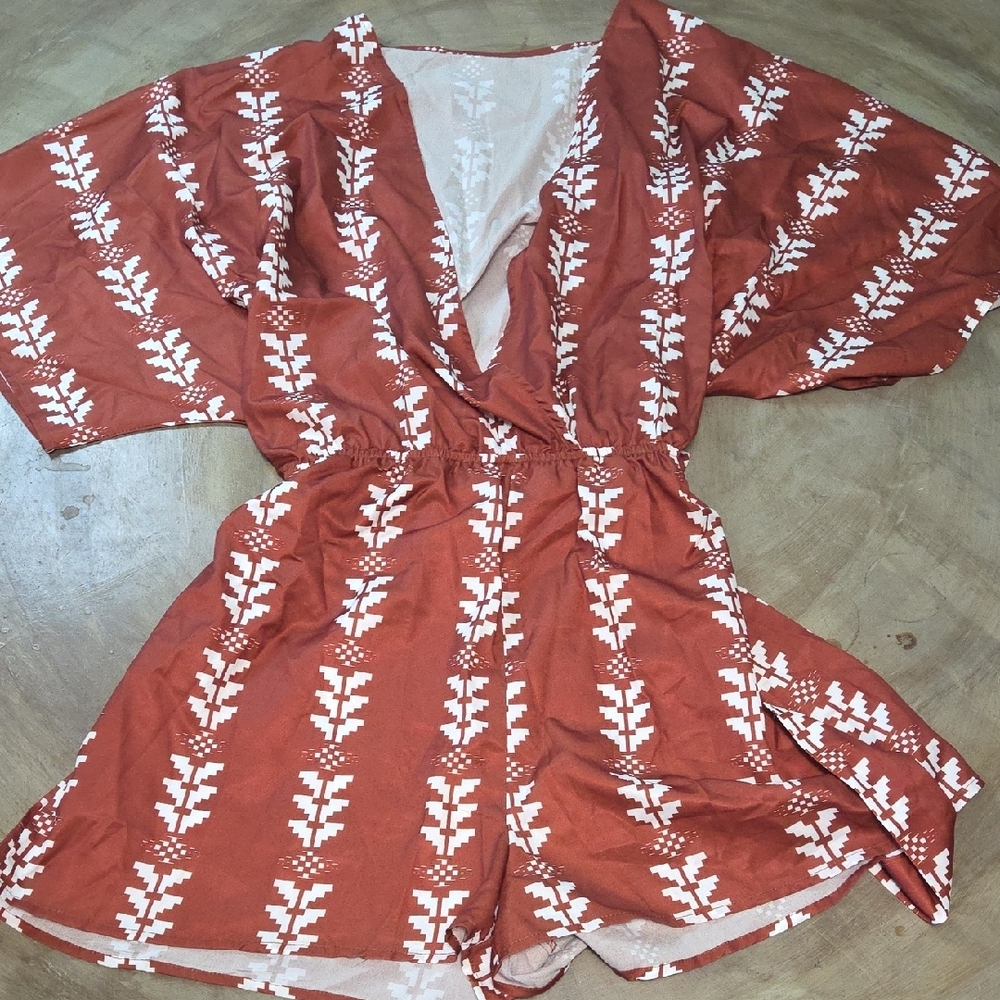 Cupshe Rust and White Floral Swim Coverup